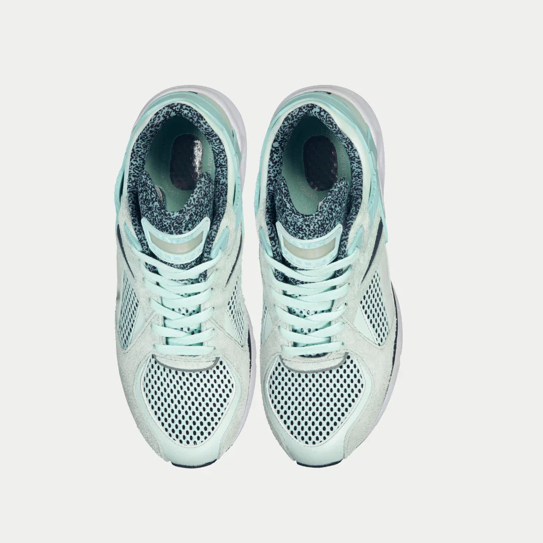 LA Gear Women's Catapult Light-Up Lowtop Sneakers | Mint x Black Footwear