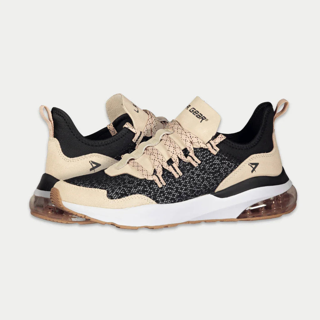 LA Gear Women's Runyon Lowtop Sneakers | Black x Pink Footwear